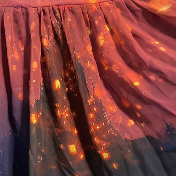 Disney tangled mid length skirt - Picture 4 of 4